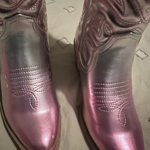 Steve Madden Girl’s Metallic Cowboy Boots, Brand new, size 5 - Picture 6 of 11